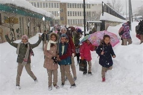 Bugün okullar tatil mi Valilik duyurusu geldi mi? Meteoroloji uyarısı geldi 6 Mart tatil olacak iller..